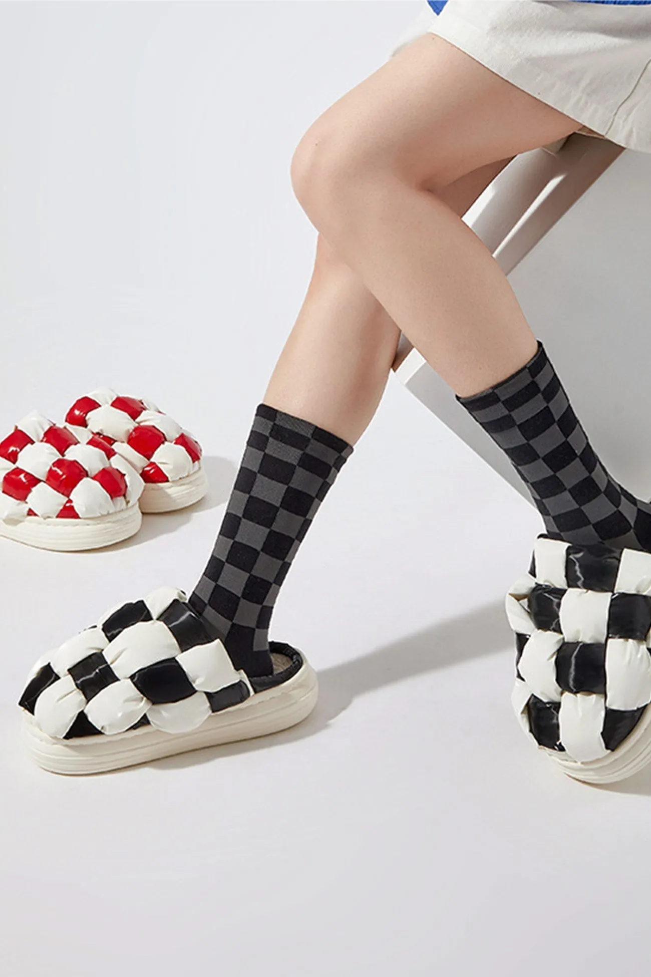 Amozae-Contrast Checkerboard Plush Platform Slippers