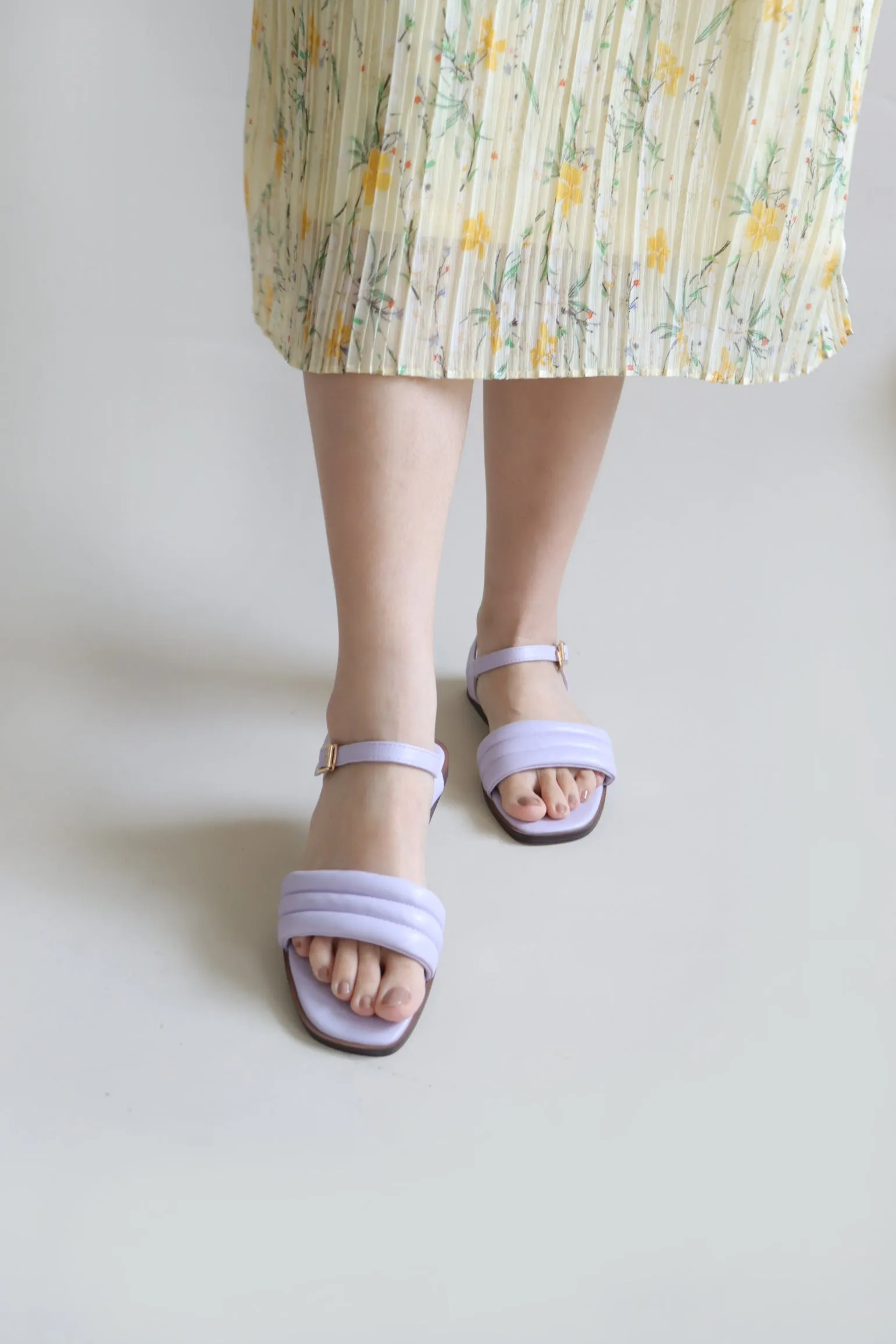 Ava Puffy Sandals (Lilac)