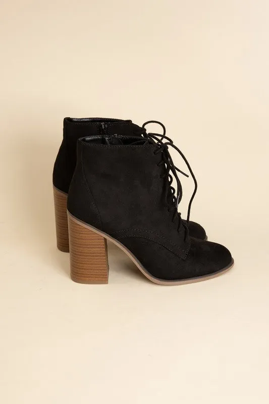 KIDMAN Lace Up Boots