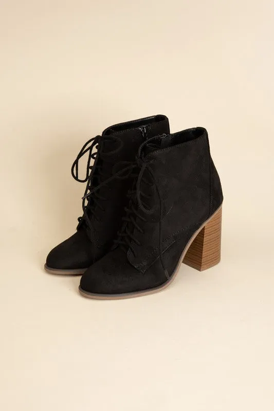 KIDMAN Lace Up Boots