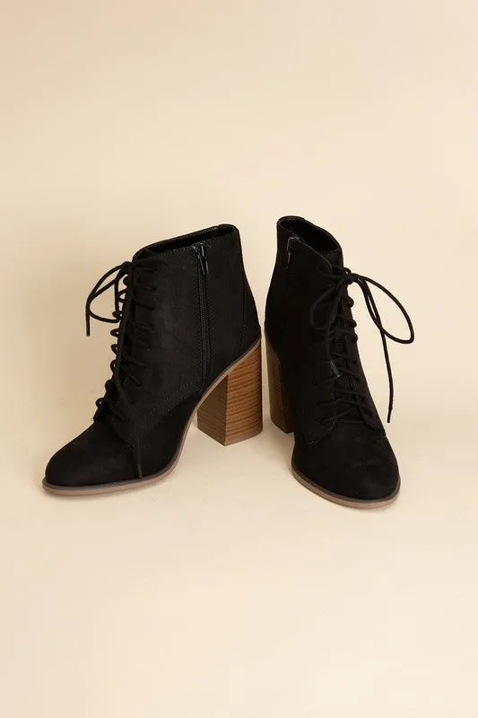 KIDMAN Lace Up Boots