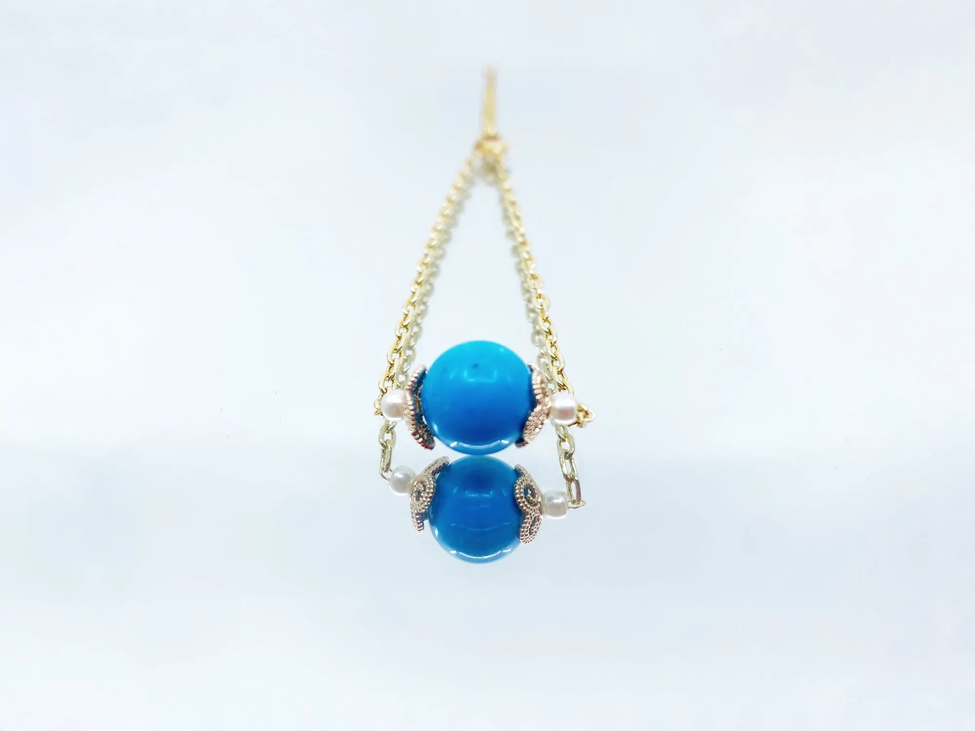 Turquoise Howlite Chain Bracelet Gold