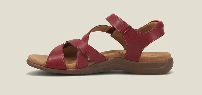 Women's Taos Big Time BGT14132CRA Color: Cranberry